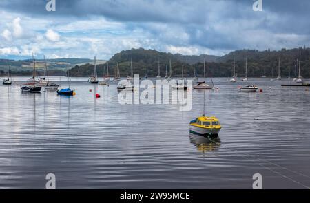 Boote in Tobermory Bay; Isle of Mull; Innere Hebriden; Schottland; Vereinigtes Königreich Stockfoto