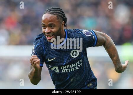 Wolverhampton, Großbritannien. Dezember 2023. Raheem Sterling von Chelsea während des Premier League Spiels Wolverhampton Wanderers gegen Chelsea in Molineux, Wolverhampton, Großbritannien, 24. Dezember 2023 (Foto: Gareth Evans/News Images) Credit: News Images LTD/Alamy Live News Stockfoto