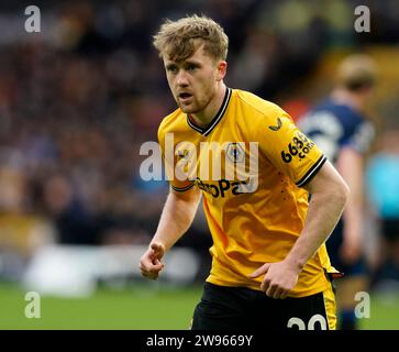 Wolverhampton, Großbritannien. Dezember 2023. Tommy Doyle von Wolverhampton Wanderers während des Premier League Spiels in Molineux, Wolverhampton. Der Bildnachweis sollte lauten: Andrew Yates/Sportimage Credit: Sportimage Ltd/Alamy Live News Stockfoto