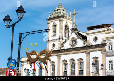 Salvador, Bahia, Brasilien - 07. Februar 2015: Blick auf einen Teil der Kirche Sao Domingos de Gusmao in Pelourinho, Stadt Salvador, Bahia. Stockfoto