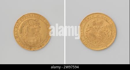 Frieden von Rastatt, Medaille zu Ehren von Augusta Maria, Prinzessin-Witwe von Baden und Lodewijk Georg, Markgraaf van Baden-Baden, Anonym, Goldene Medaille 1714. Vorne: Bruststück Frau und junger Mann im Wechsel. Rückseite: Zwei Wappen unter der Krone und darüber zwei Olivenzweige im Inneren bedecken Deutschland Gold (Metall) markant (Metallverarbeitung) Rastatt. Baden-Württemberg Stockfoto