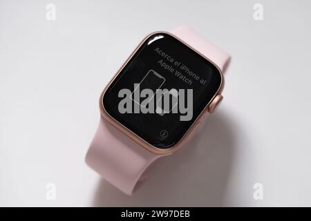 HCMC, VN - Dez. 2023. Apple Watch Series Smartwatch Stockfoto