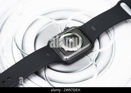 HCMC, VN - Dez. 2023. Apple Watch Series Smartwatch Stockfoto