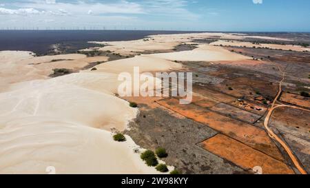 Die herrlichen Dünen von Dunas do Rosato an der Nordküste Brasiliens zwischen Punta do Mel und Porto do Mangue. Magischer Ort Stockfoto