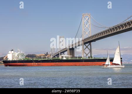 Apollo Voyager Crude Oil Tanker Segeln In San Francisco Bay, 24. Juni 2023 Stockfoto