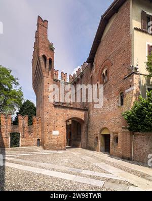 Schloss San Colombano al Lambro, Lombardei, Italien Stockfoto