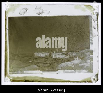 Fotoproduktion eines Gemäldes von Segelschiffen während eines Sturms, Laurens Lodewijk Kleijn (zugeschrieben), nach Anonym, um 1865 - um 1900 Glas nass Kollodion negative Schiffe (im Allgemeinen) - CC - mehr als ein Schiff Stockfoto