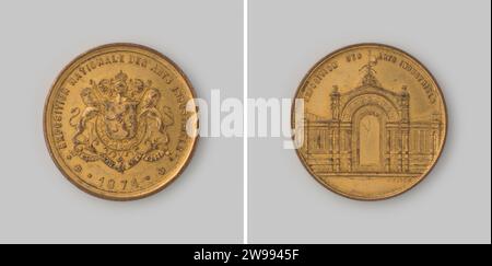 Ausstellung der Industriekunst 1874, A. Fisch, 1874 Geschichtsmedaille Schwiegergold, auf der Vorderseite das gekrönte belgische Wappen mit Trägern und Banderol, mit einer Änderung, das Tor zur Ausstellung auf der Umkehr mit der Ausstellung oben. Kupfer- (Metall-) Schlagzange (Metallbearbeitung) Stockfoto