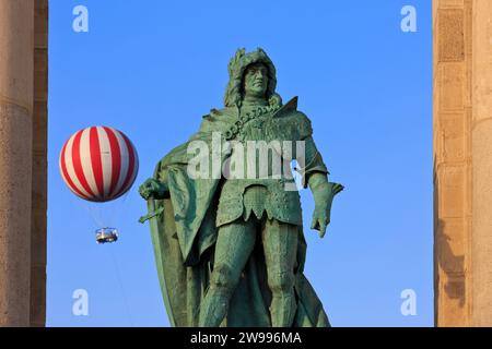 Denkmal für Matthias Corvinus (1443-1490), König von Ungarn und Kroatien auf dem Heldenplatz in Budapest, Ungarn Stockfoto