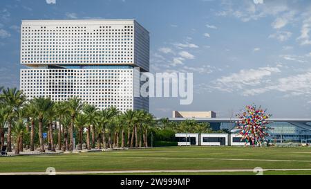 Doha, Katar - Dezember 12,2023 : Qatar Foundation for Education, Science and Community Development ist eine staatliche gemeinnützige Organisation in Katar Stockfoto