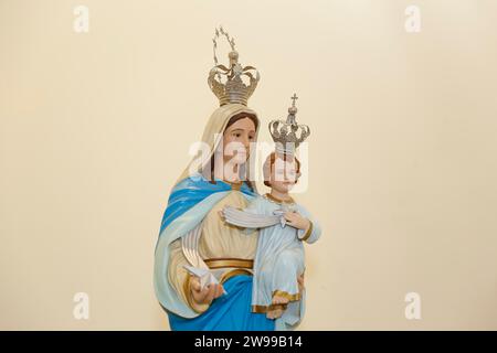 Statue des Bildes unserer Lieben Frau von Guia, Mutter Gottes in der katholischen Religion, Jungfrau Maria, Schutzpatronin der Seeleute Stockfoto