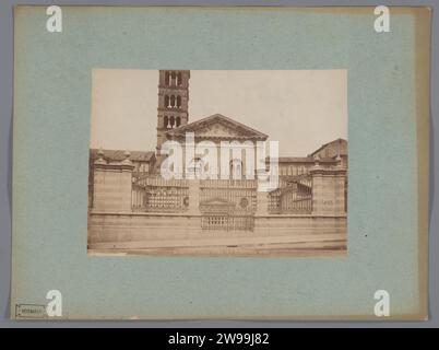 Fassade der Santa Pudenziana in Rom, Italien, Anonym, 1851 - 1900 Fotografie Rom Karton. Papier-Albumendruck Kirche (außen) Wetter in Santa Pupuziana. Rom Stockfoto