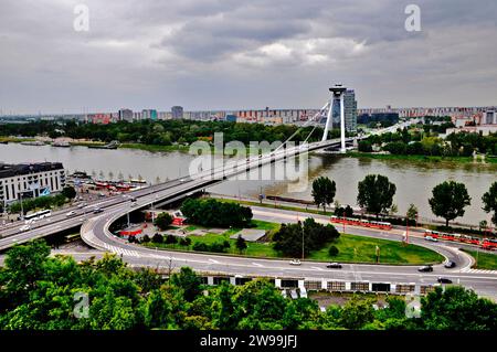 Brücke des Slowakischen Nationalaufstandes, Bratislava, Slowakei Stockfoto