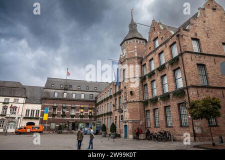 Bild der Hauptfassade des Alten Rathauses Düsseldorf in Deutschland. Das Alte Rathaus in Düsseldorf ist der Flügel an der Nordseite des mar Stockfoto