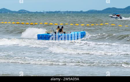 Strände und Aktivitäten auf dem Meer in Thailand, Stockfoto