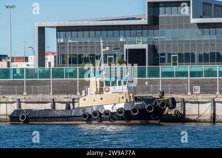 BABINDA (SCHLEPPER) ist ein Doppelschraubenschlepper mit einer Länge von 96 m, das hauptsächlich in Port Botany, Sydney, Australien, eingesetzt wird Stockfoto
