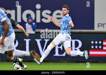 Hugo Cuypers (11) von AA Gent, dargestellt während der Jupiler Pro League Saison 2023 - 2024 Spieltag 19 zwischen AA Gent und Oud Heverlee Leuven am 21. Dezember 2023 in Gent, Belgien. (Foto: David Catry / Isosport) Stockfoto