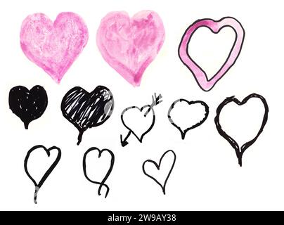 Set mit Herzkritzeleien und Designelementen. Handgezeichnete Herzenskollektion. Romantik, Valentinstag und Liebesillustrationen. Isoliert auf weißem Hintergrund. Stockfoto