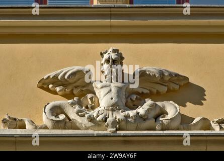 Mascaron auf dem Gebäude an der Passage Kurzy Targ bei Rynek (Marktplatz) in Wrocław, Niederschlesien, Polen Stockfoto