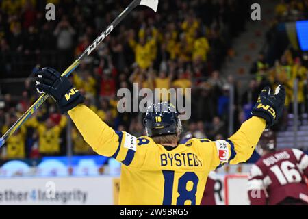 Göteborg, Schweden 20231226Score 2-0 Schwedens Filip Bystedt während der IIHF Juniorenweltmeisterschaft Ein Eishockeyspiel zwischen Schweden und Latv Stockfoto