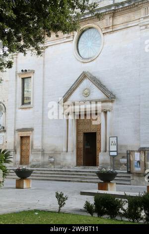 Martina Franca, Italien. Äußere der Kirche des Heiligen Antonius von Padua aus dem 15. Jahrhundert. Stockfoto