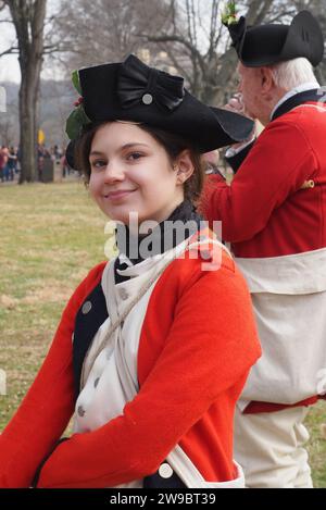 Die Nachstellung von Washington über den Delaware River findet jedes Jahr am Weihnachtstag statt. Stockfoto