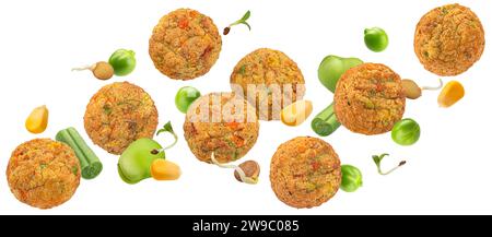 Fleischlose, pflanzliche Falafelkugeln isoliert auf weißem Hintergrund Stockfoto