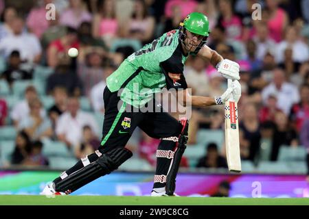 Sydney, Australien, 26. Dezember 2023. Beau Webster, der Spieler der Melbourne Stars, trifft den Ball während des BBL-Spiels zwischen den Sydney Sixers und den Melbourne Stars am 26. Dezember 2023 auf dem Sydney Cricket Ground. Quelle: Pete Dovgan/Speed Media/Alamy Live News Stockfoto