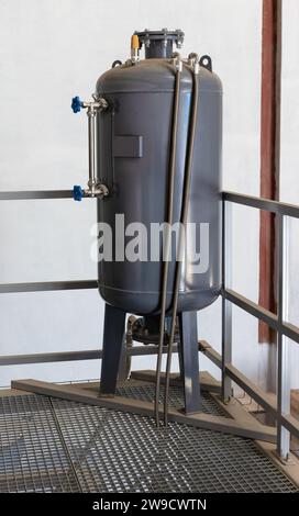 Öl zur Wärmetauscherpumpe, industrieller Aufbau in einer Fabrik Stockfoto