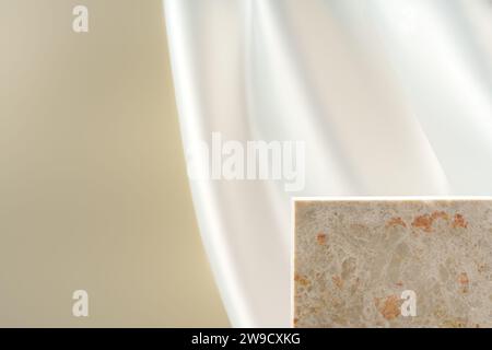 Podium aus Stein mit weißem Seidenstoff zur Präsentation Stockfoto