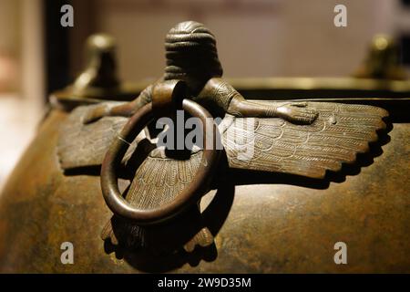 Altes Artefakt im Museum der Anatolischen Zivilisationen, Ankara Stadt, Turkiye Stockfoto