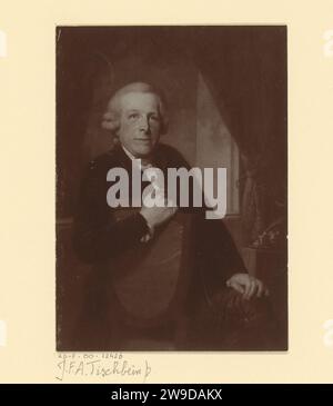 Fotoproduktion eines gemalten Porträts von Johannes Lublink II., anonym, nach Johann Friedrich August Tischbein, um 1919 Fotografie baryta Papier. Historische Personen aus Pappe. Porträt eines Schriftstellers Stockfoto