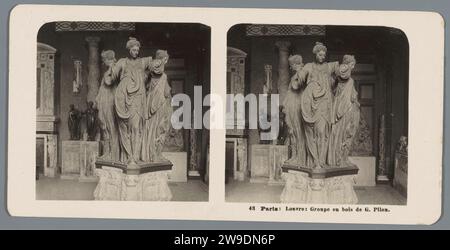 Skulpturengruppe von Germain Pilon im Musée du Louvre in Paris, die drei Frauen repräsentiert, neue Photographic Gesellschaft, 1904 stereographische Louvre Museum Pappe. Fotografische Unterstützung Gelatine Silberdruck erwachsene Frau. Skulptur. Dauerausstellung, Museum Stockfoto