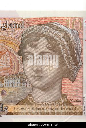 Nahaufnahme einer 10-Pfund-Note mit einem Porträt von Jane Austen aus Großbritannien/Großbritannien auf weißem Hintergrund. Stockfoto