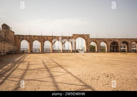 Das Hippodrom in Jerash während des Sonnentages. Wahrzeichen in Jordanien im Nahen Osten. Stockfoto