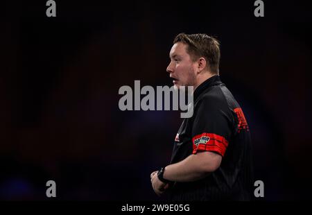 Martin Schindler reagierte in seinem Spiel gegen Scott Williams am 10. Tag der Paddy Power World Darts Championship im Alexandra Palace, London. Bilddatum: Mittwoch, 27. Dezember 2023. Stockfoto