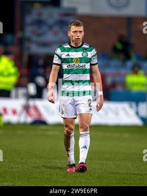 Dens Park, Dundee, Großbritannien. Dezember 2023. Scottish Premiership Football, Dundee gegen Celtic; Alistair Johnston von Celtic Credit: Action Plus Sports/Alamy Live News Stockfoto