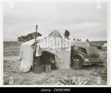 Cotton Pickers’ Camp, Nipomo California, Dorothea lange, 1936 Foto California baryta Papier Gelatine Silber Print Zelt. Wandergemeinden leben in Zelten Kalifornien Stockfoto