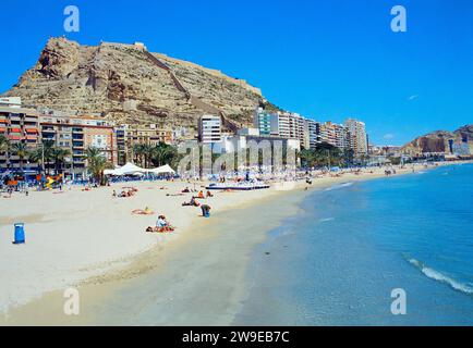 Strand El Postiguet. Alicante, Comunidad Valenciana, Spanien. Stockfoto