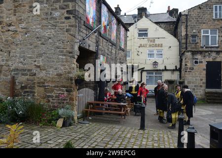 Otley Yorkshire England britische alte Geschichte Stil Gebäude Geschichte historischen Stil Haus Shop Geschäfte Büro außerhalb Square Market Place Architektur Design Design Stockfoto