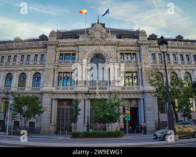 Die Bank of Spain (Banco de Espana) in der Straße Calle de Alcala in Madrid, Spanien. Stockfoto