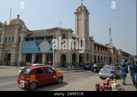 GHANA, Accra, Usshertown, Altstadt, General Post Office Gebäude aus der britischen Kolonialzeit / GHANA, Accra, Usshertown, Altstadt, Postamt Gebäude aus der britischen Kolonialzeit Stockfoto