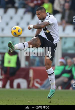 Turin, Italien. Dezember 2023. Walace von Udinese Calcio während des Spiels der Serie A im Stadio Grande Torino, Turin. Der Bildnachweis sollte lauten: Jonathan Moscrop/Sportimage Credit: Sportimage Ltd/Alamy Live News Stockfoto