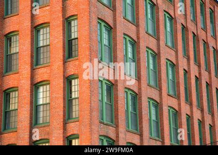 One Grove Place (American Hardware Company - Corbin Screw Division Building No. 68, Fafnir Bearing Company Grove Street Plant), New Britain, Connectic Stockfoto