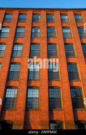 One Grove Place (American Hardware Company - Corbin Screw Division Building No. 68, Fafnir Bearing Company Grove Street Plant), New Britain, Connectic Stockfoto