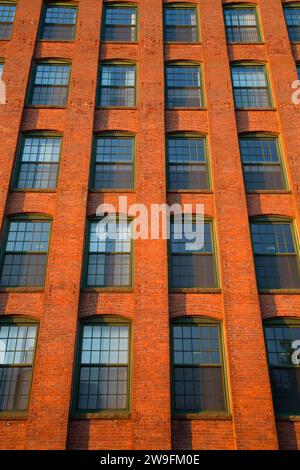 One Grove Place (American Hardware Company - Corbin Screw Division Building No. 68, Fafnir Bearing Company Grove Street Plant), New Britain, Connectic Stockfoto