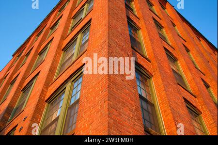 One Grove Place (American Hardware Company - Corbin Screw Division Building No. 68, Fafnir Bearing Company Grove Street Plant), New Britain, Connectic Stockfoto