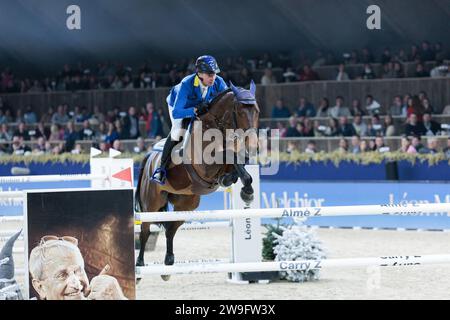 Christian Ahlmann aus Deutschland mit d'Aganix 2000 Z während des Léon Melchior CSI5*-W Springpferdewettbewerbs beim Jumping Mechelen am 27. Dezember 2023, Nekkerhal, Belgien (Foto: Maxime David - MXIMD Pictures) Stockfoto