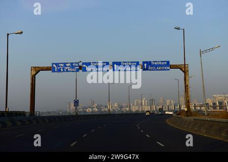 Fahrt auf der modernen Bandra-Worli Sea Link in Mumbai, Indien. Stockfoto