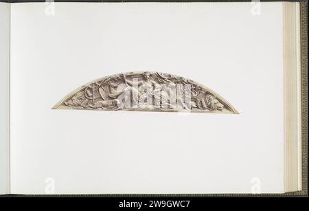 Plot-Modelle für Skulpturen am Palais du Louvre: 'La Chasse' von Christophe Fratin, um 1855 - um 1857 Fotografie Teil der Réunion des Tuileries au Louvre 1852-1857, Album 3. Paris Papier. Fototräger mit gesalzenem Papier Dauerausstellung, Museum. Weitere architektonische Details (mit NAME) Palais du Louvre. Tuilerieënpaleis. Louvre Museum. Paris Stockfoto